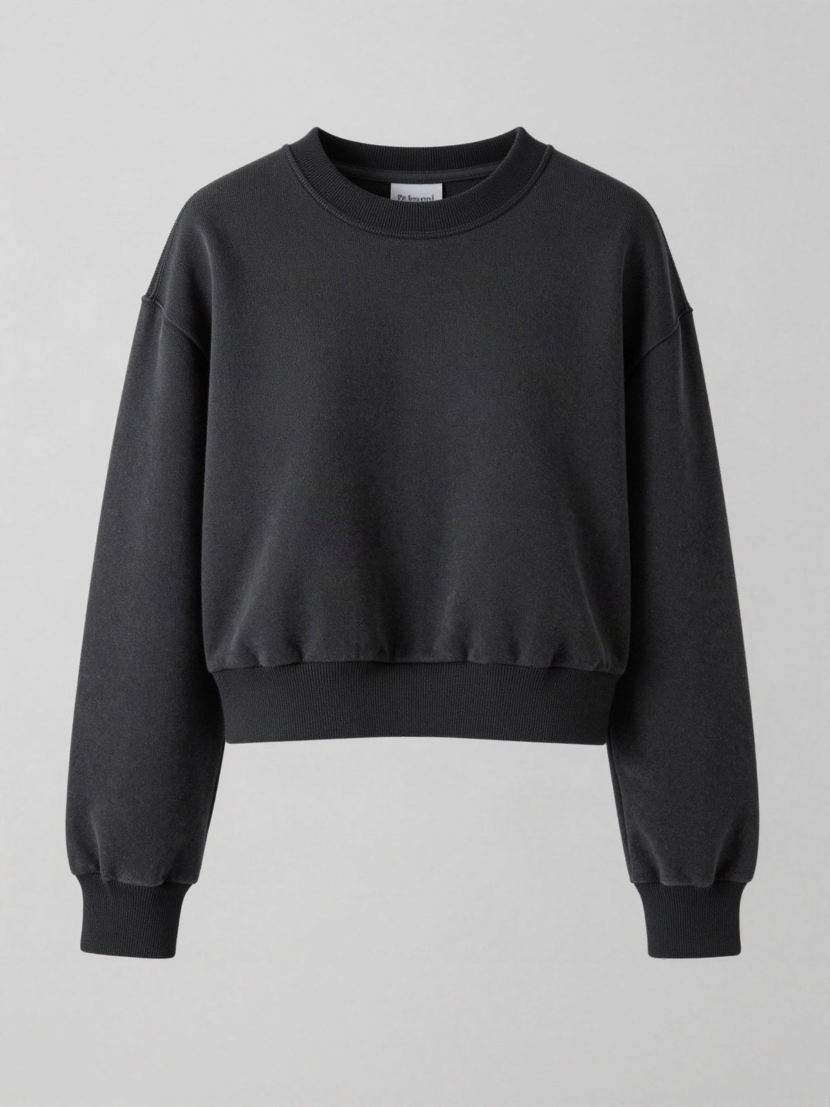 Vethanne - Cropped Sweatshirt with Dropped Shoulders